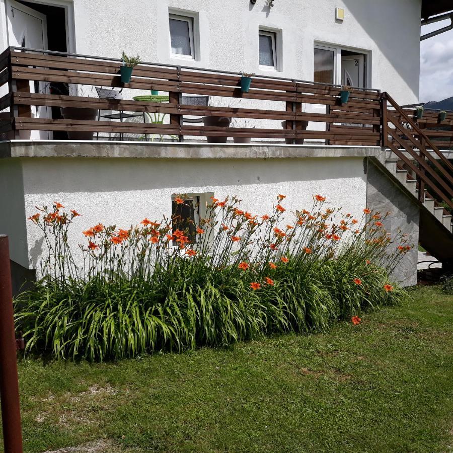 Plitvice Valley Apartments Licko Petrovo Selo Bagian luar foto