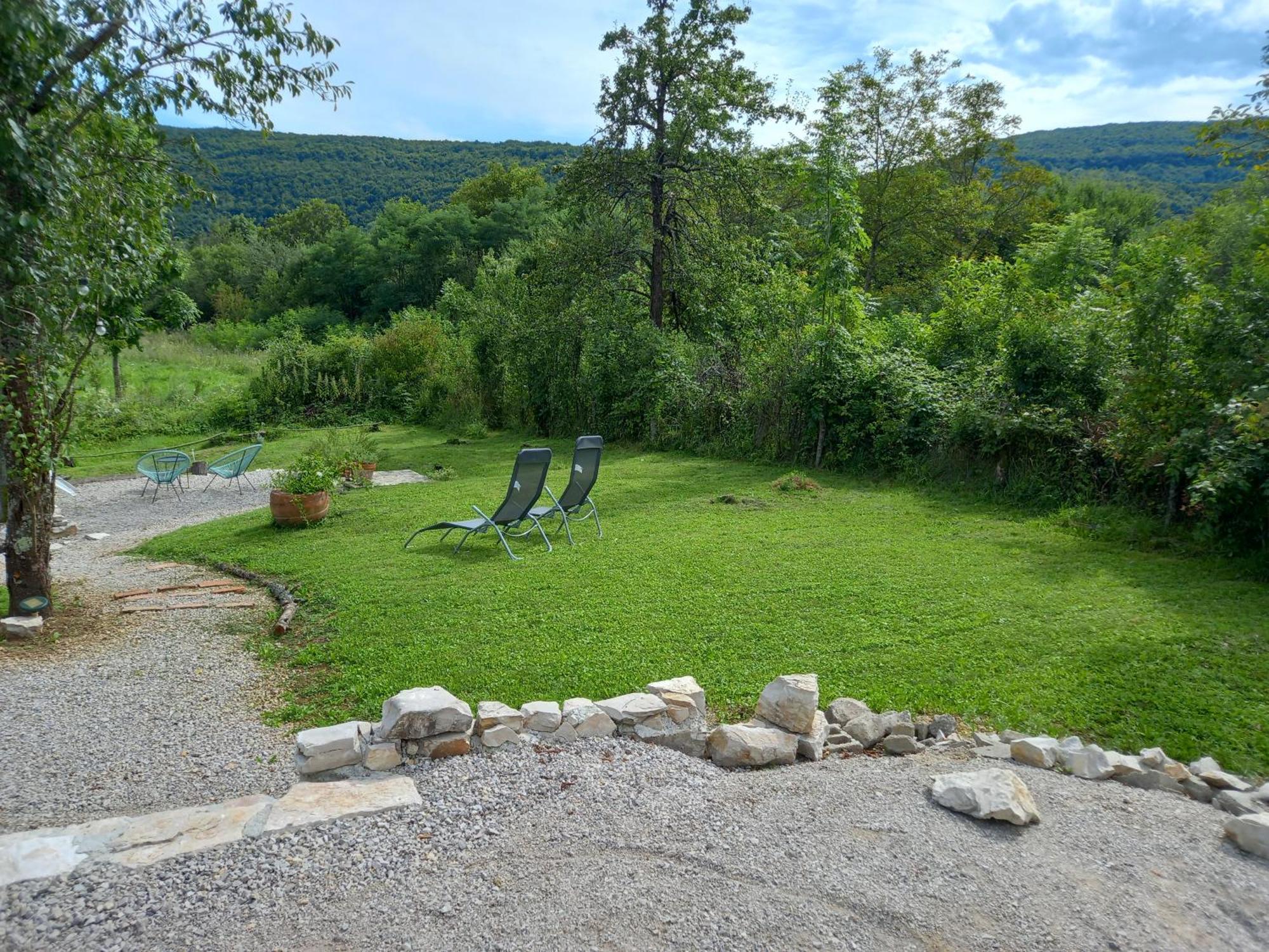 Plitvice Valley Apartments Licko Petrovo Selo Ruang foto