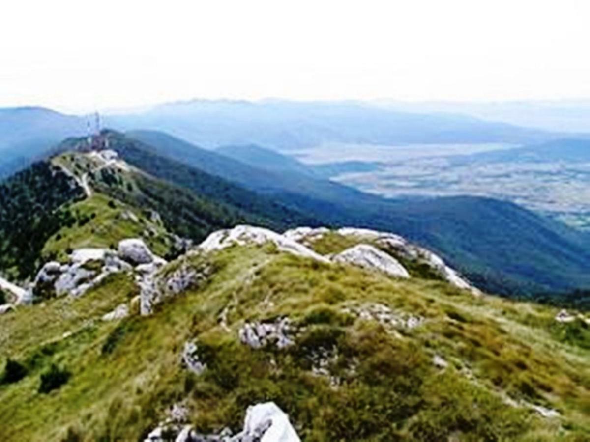 Plitvice Valley Apartments Licko Petrovo Selo Bagian luar foto